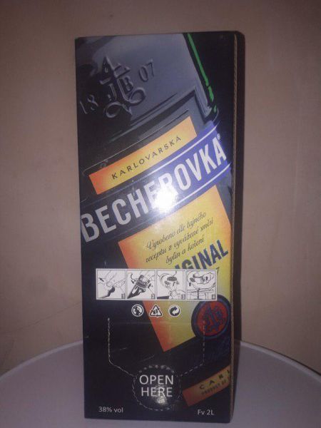 Лікер Бехеровка 2 літри